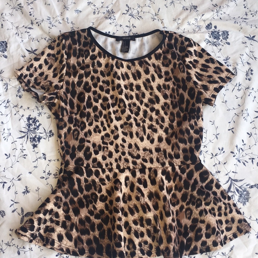 Forever 21 leopard print peplum top - Picture 1 of 2